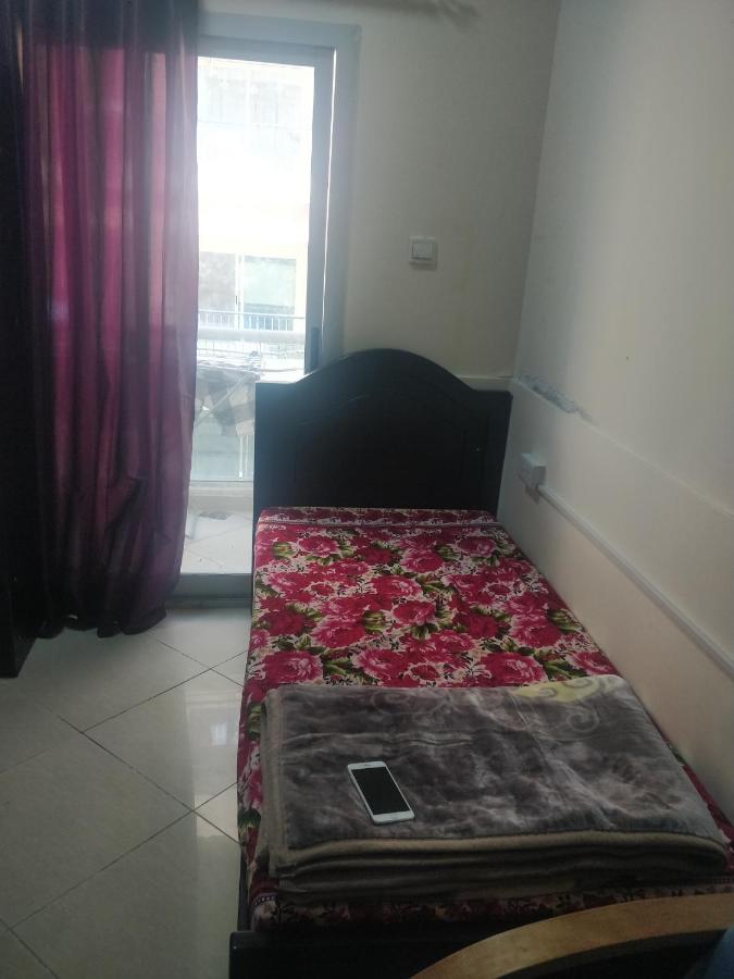 Furnished Apartment Dubai Bagian luar foto